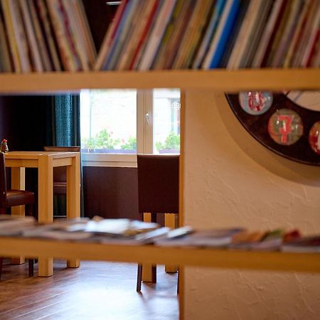 Logis L'Ermitage Hotel & Restaurant Saulges ภายนอก รูปภาพ