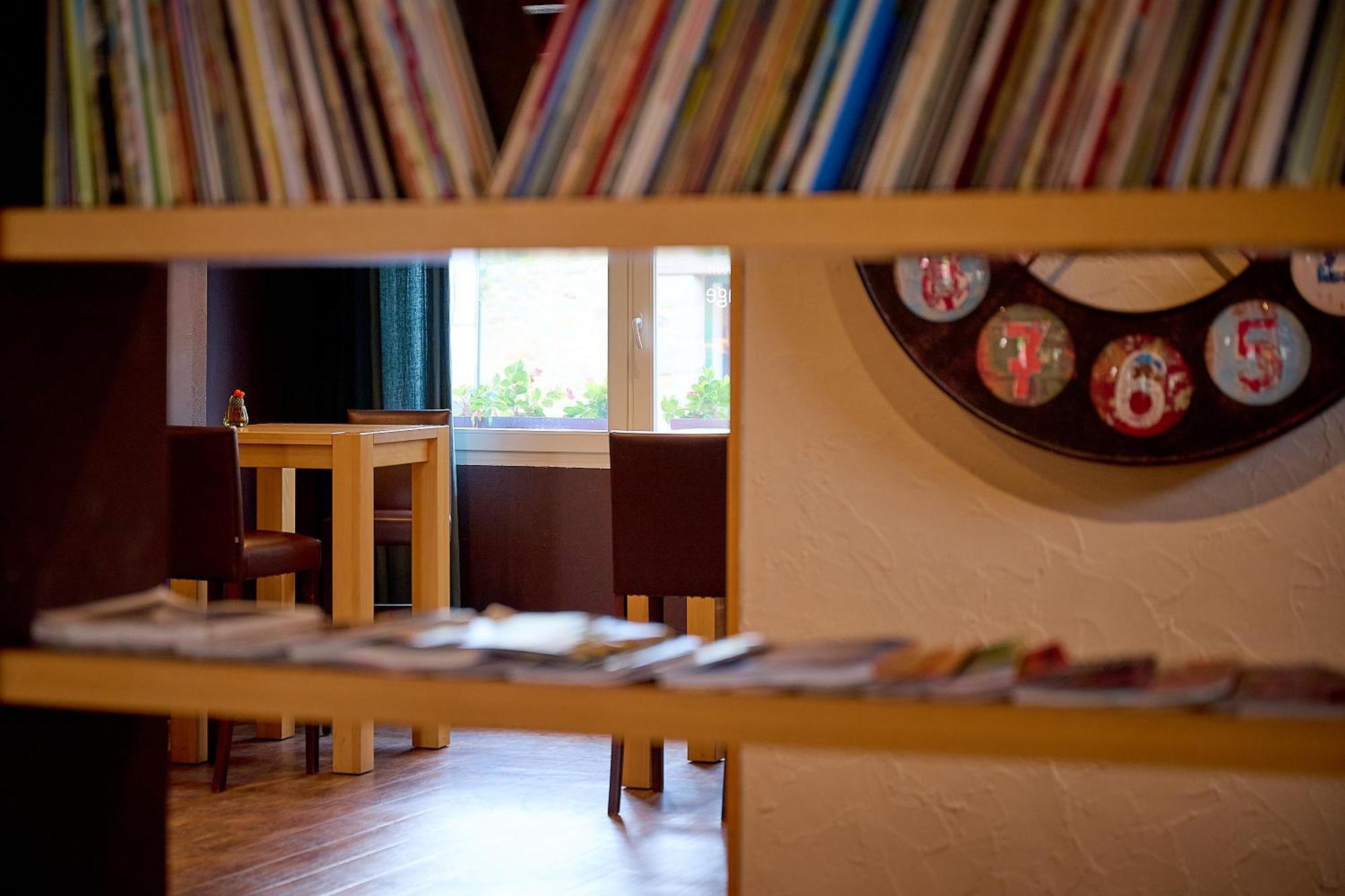 Logis L'Ermitage Hotel & Restaurant Saulges ภายนอก รูปภาพ