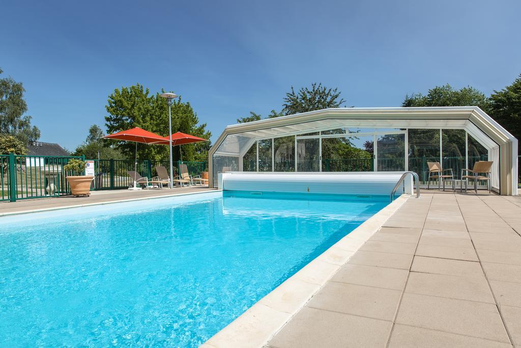 Logis L'Ermitage Hotel & Restaurant Saulges ภายนอก รูปภาพ